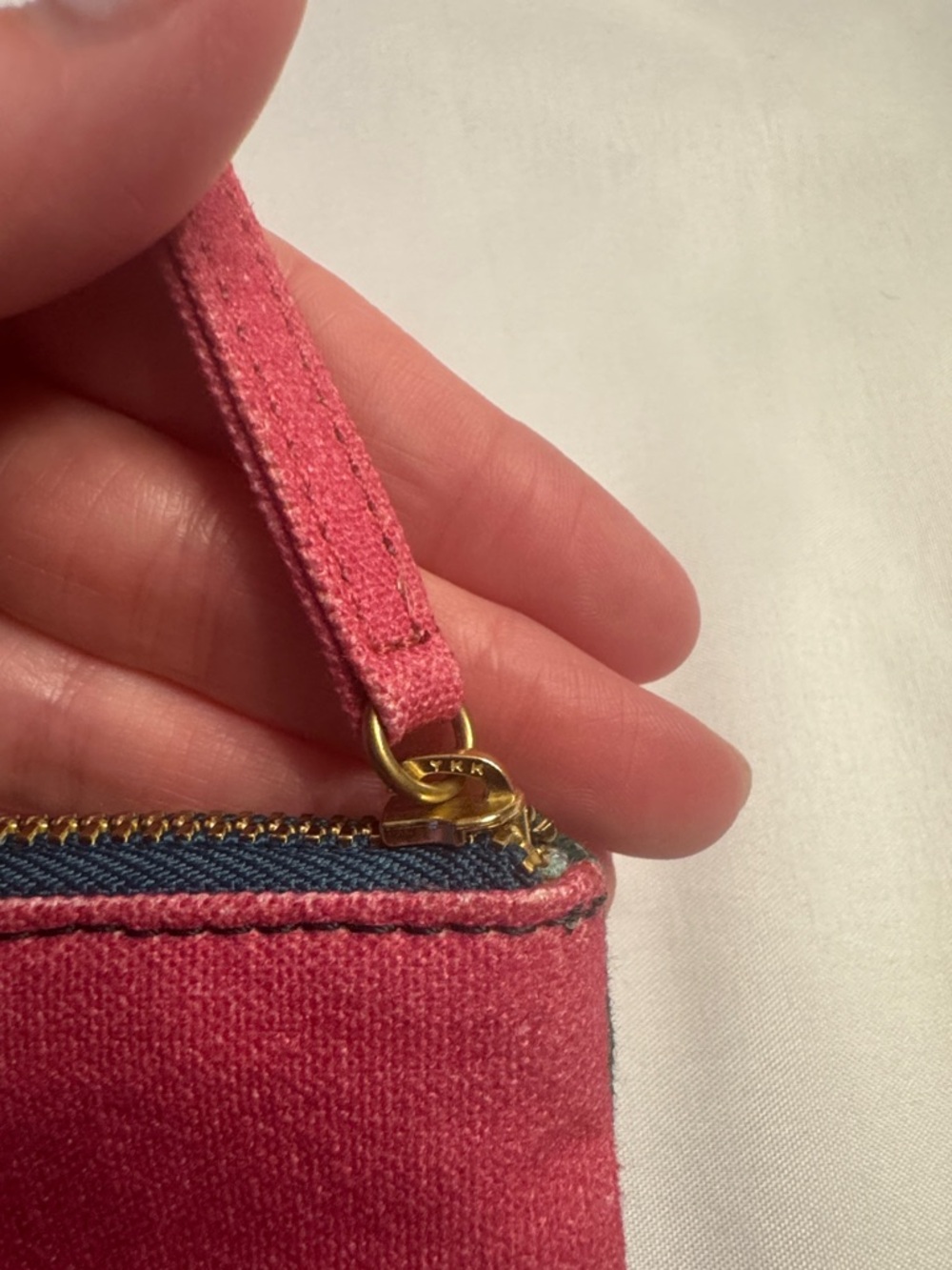 EUC! Inoui Editions Embroidered Toucan Pouch - Picture 5 of 9